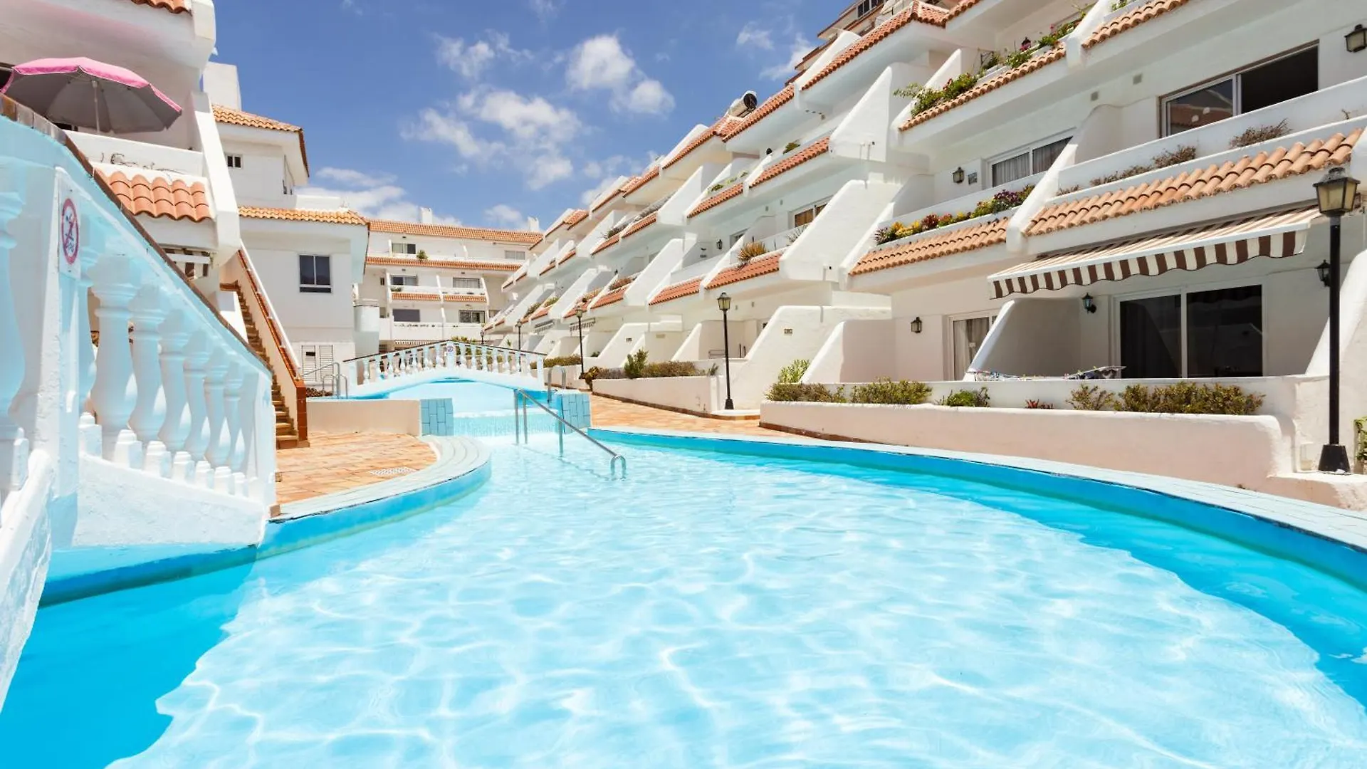 Home2Book Cozy Apt, Pool & Terrace Las Americas Arona Apartman