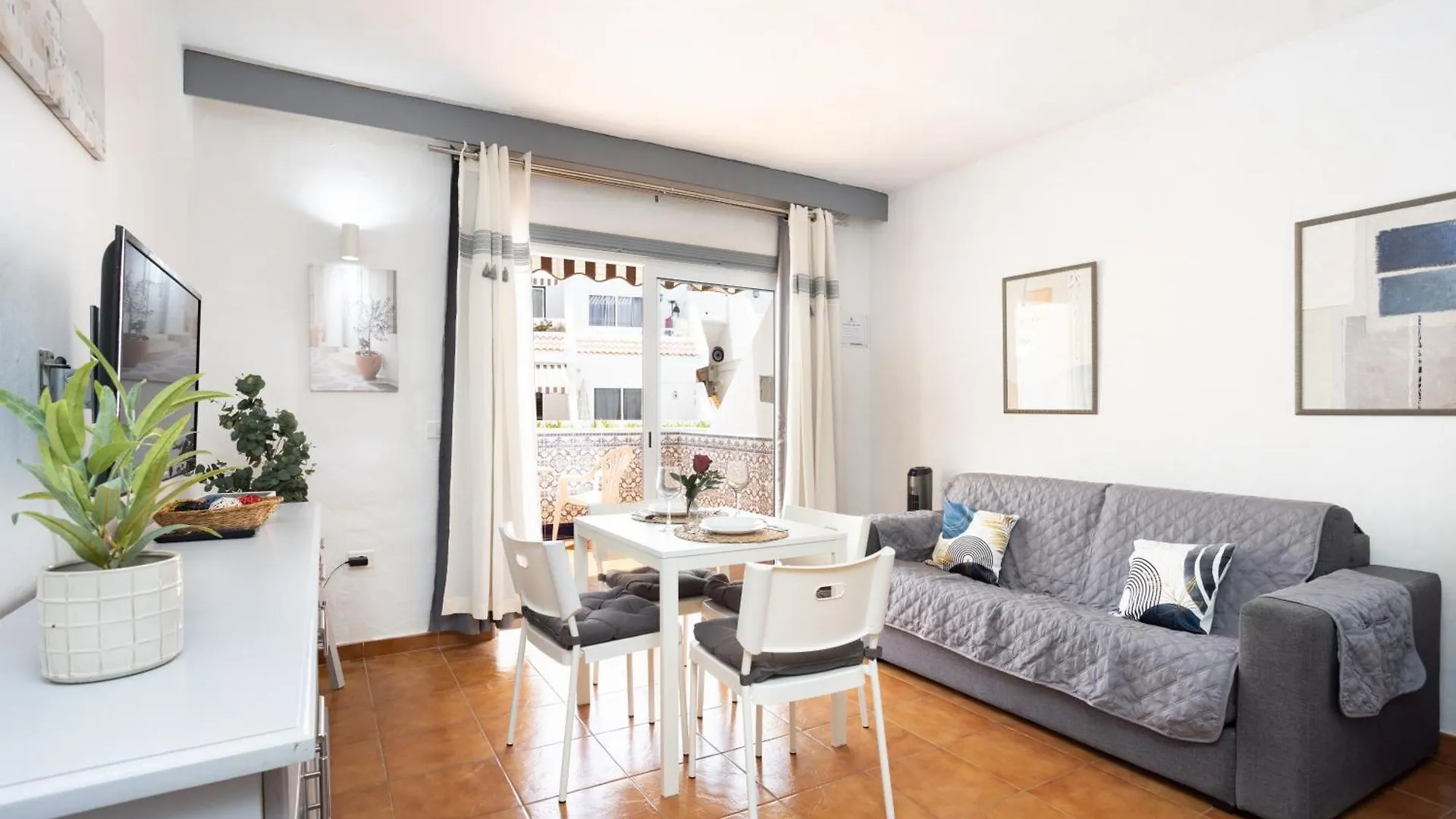 Apartman Home2Book Cozy Apt, Pool & Terrace Las Americas Arona
